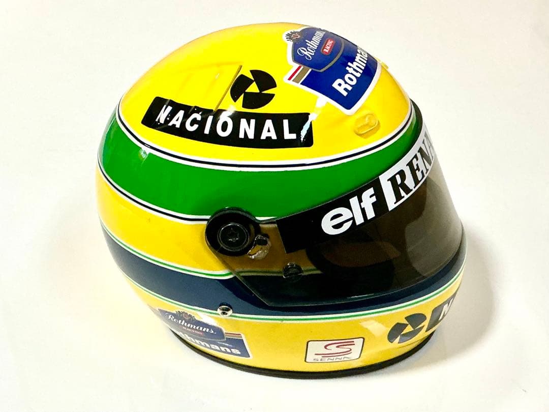 S.P.O.R.T.S . MODELS アイルトンセナ 1/2 ヘルメット