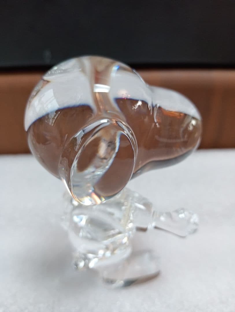 バカラ　ガラス　スヌーピー