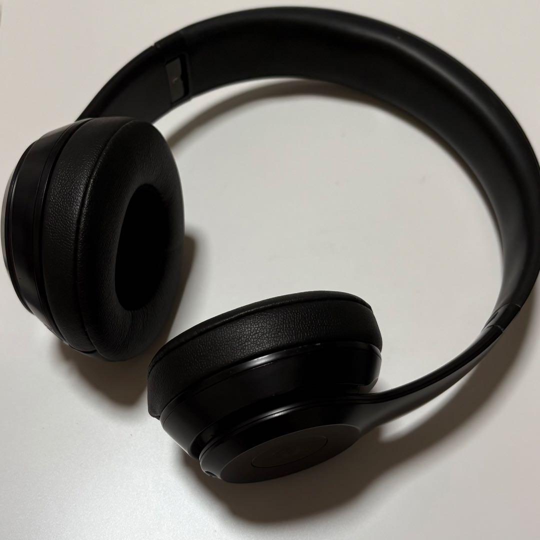 Beats Solo 3 ワイヤレスヘッドホン ブラック