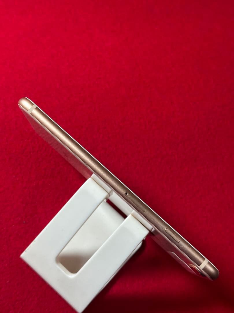 【4699】iPhone 8plusゴルド 64GB simフリー