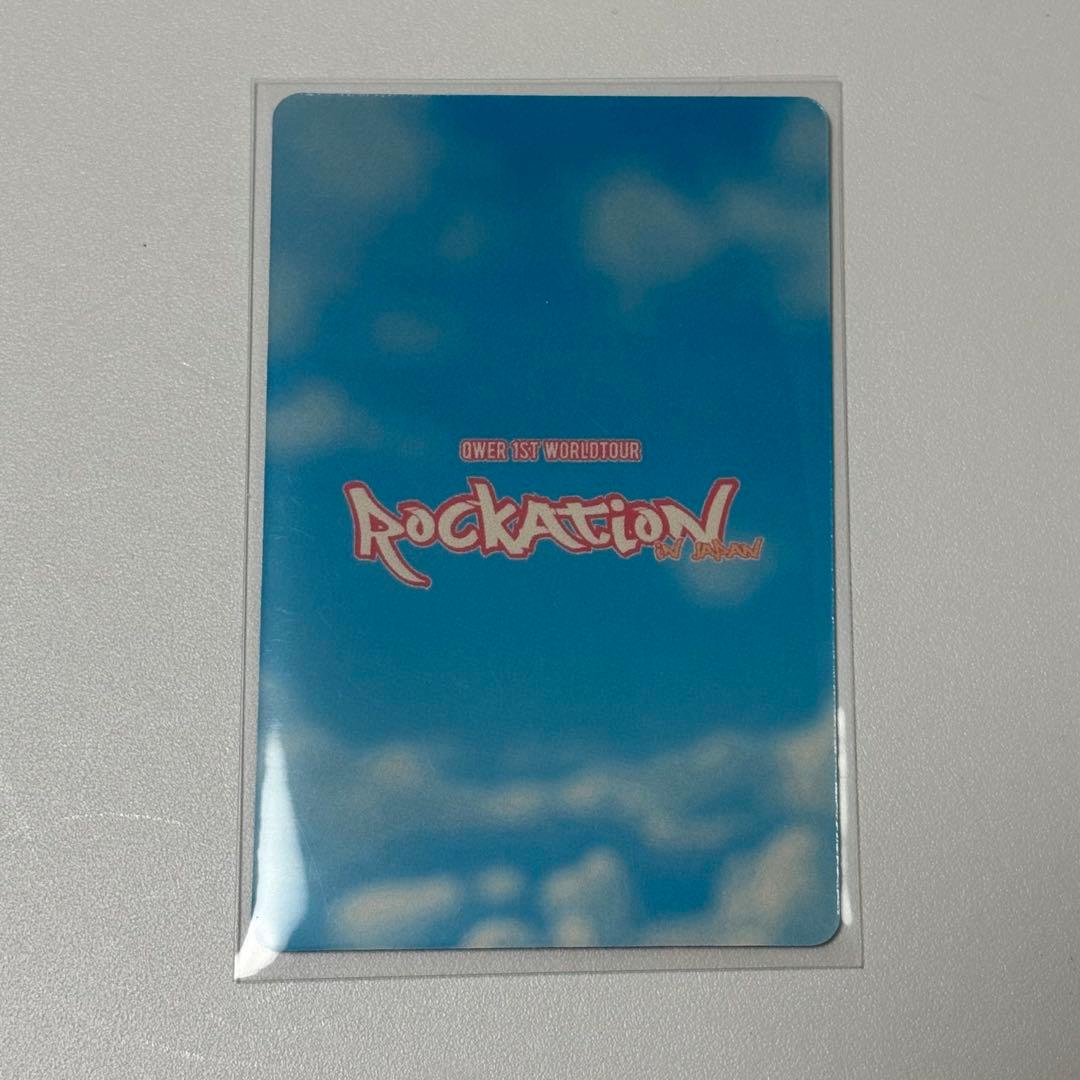 QWER 福岡 VVIP トレカ マゼンタ