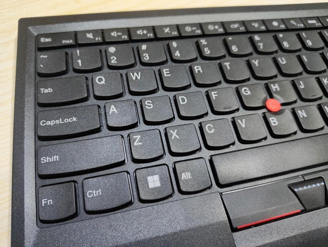 ThinkPad トラックポイントキーボード US (有線)
