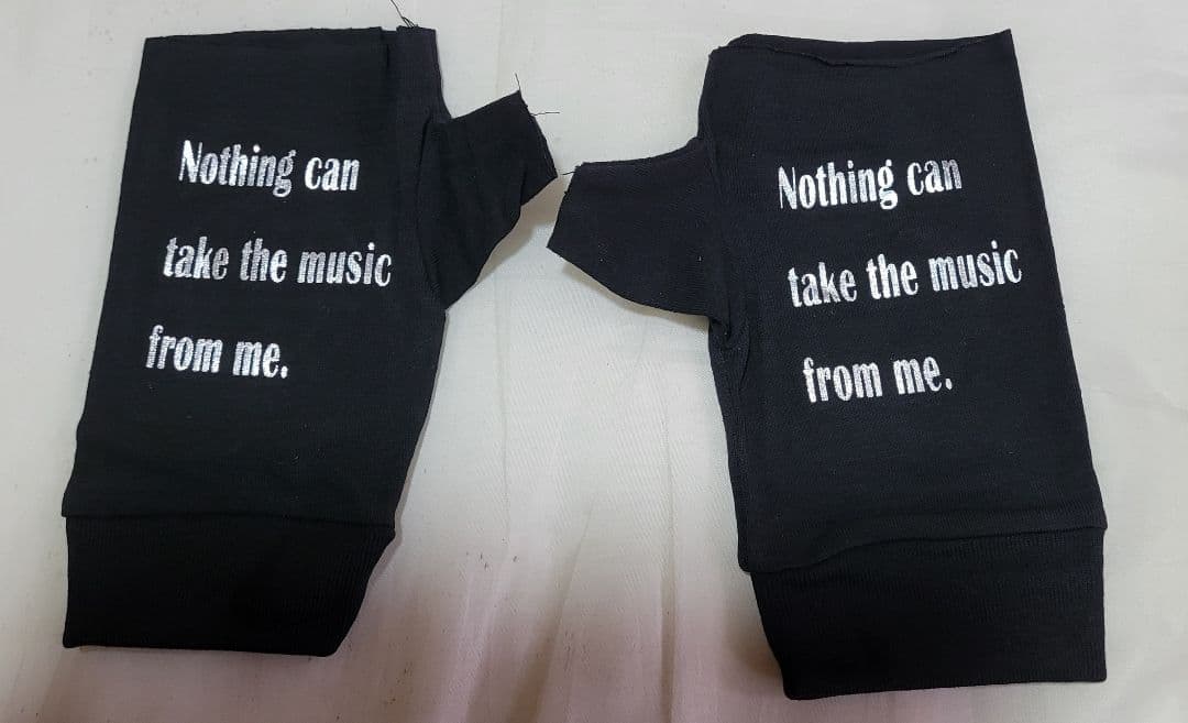 UVERworld グローブ シルバー