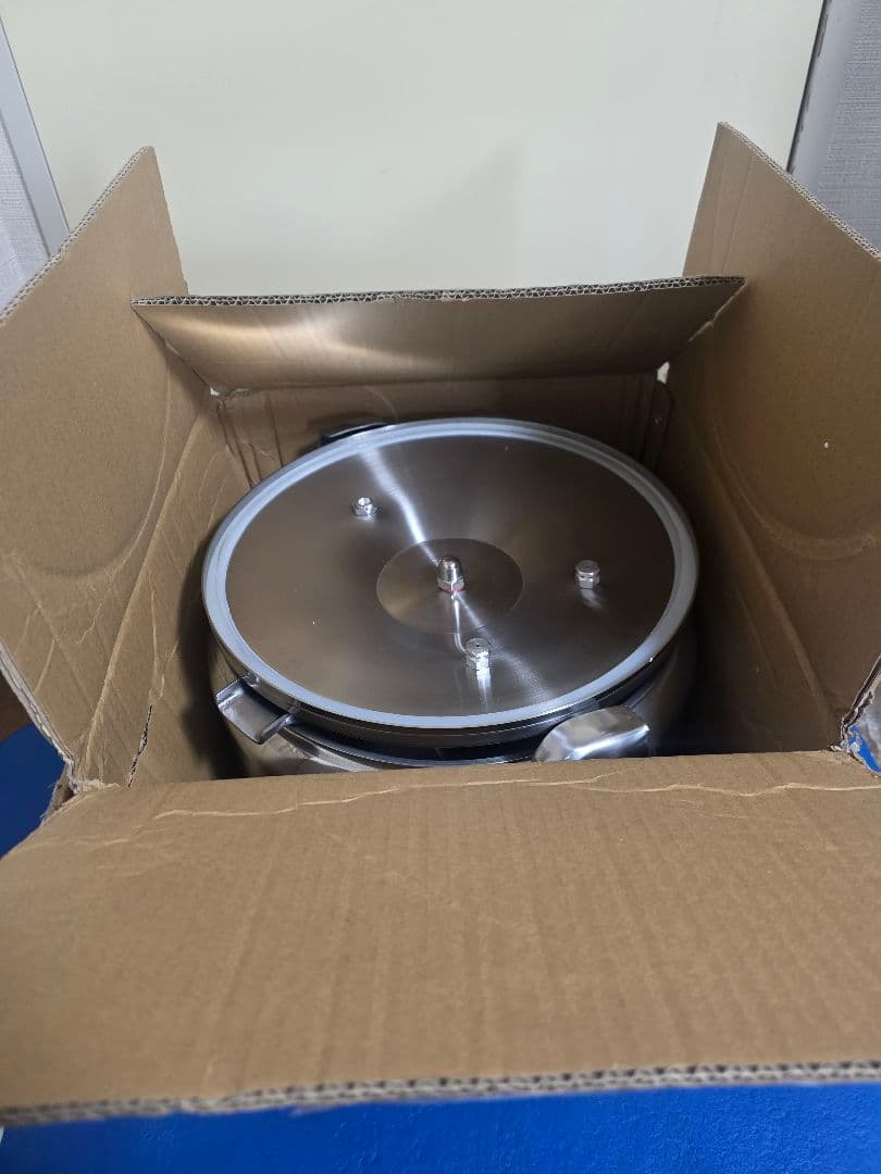 未使用品　業務用　圧力鍋