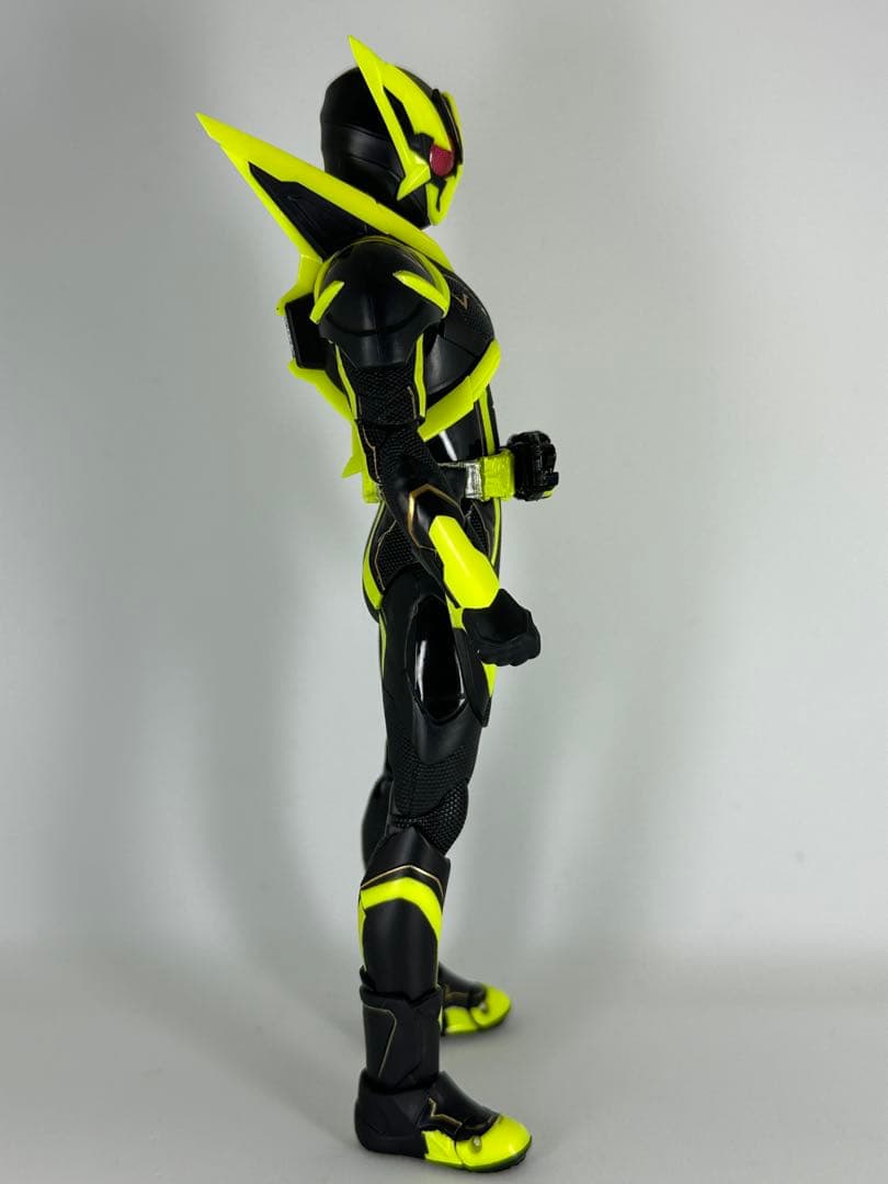 SHFiguarts仮面ライダーゼロワン シャイニングホッパー&アサルトホッパー