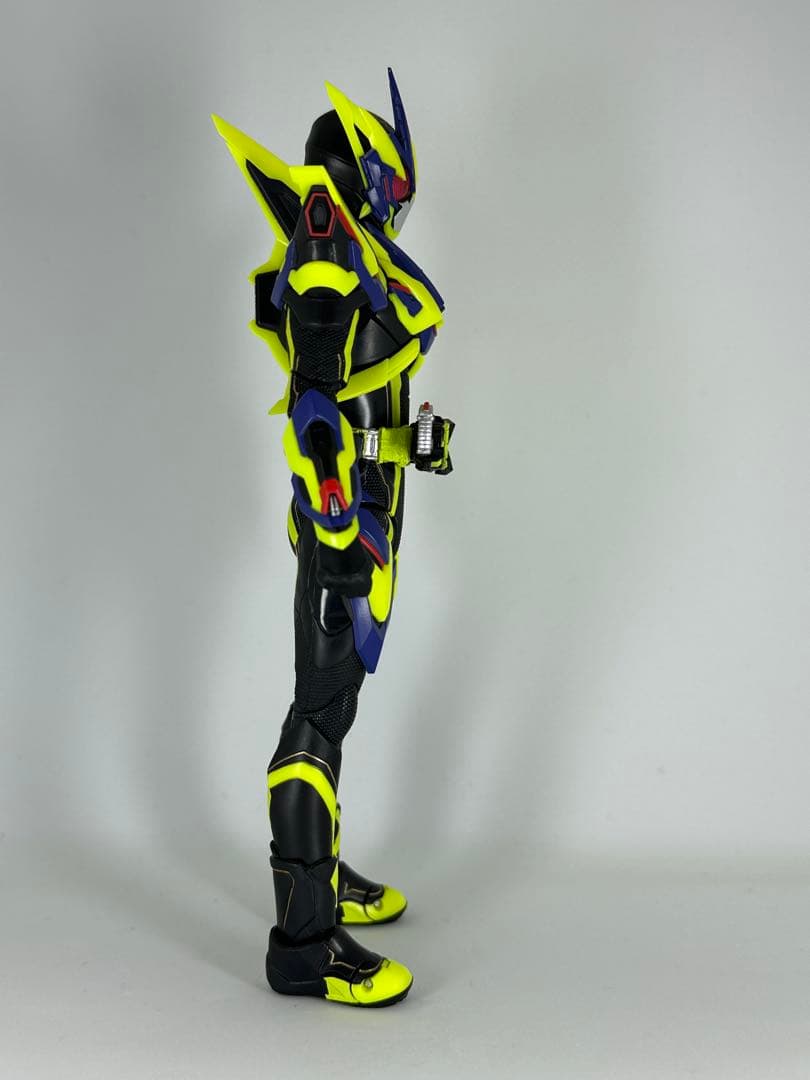 SHFiguarts仮面ライダーゼロワン シャイニングホッパー&アサルトホッパー