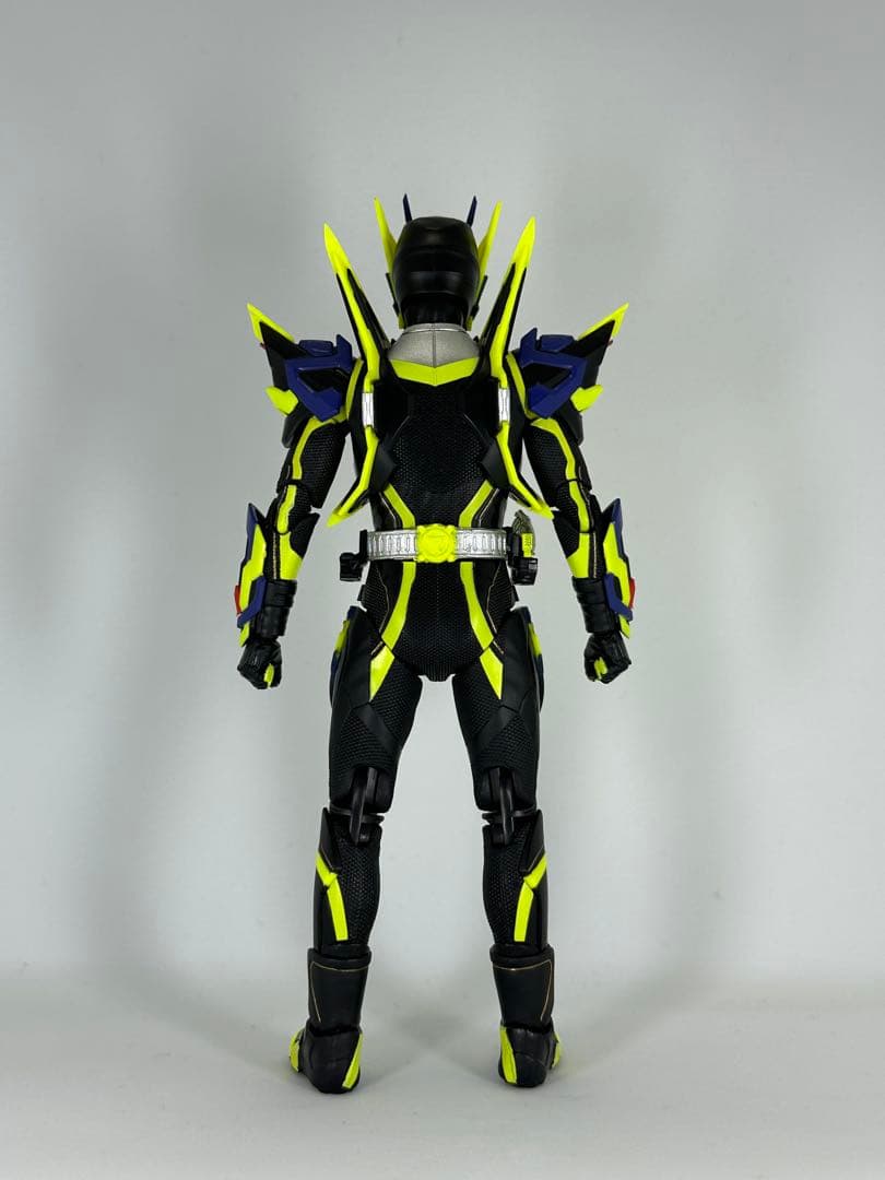 SHFiguarts仮面ライダーゼロワン シャイニングホッパー&アサルトホッパー