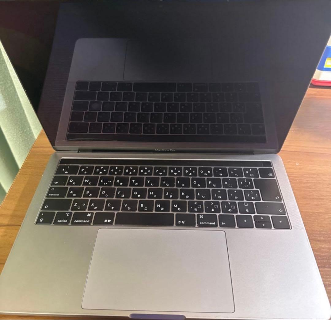 Apple MacBook シルバー 小さな傷あり