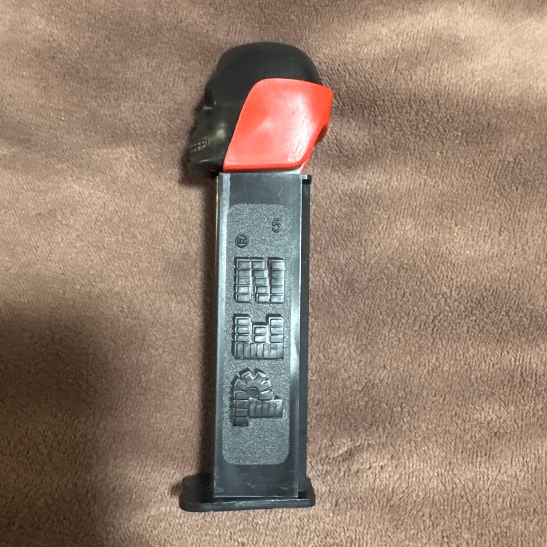 PEZ ペッツ　ブラック　スカル