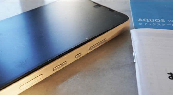 AQUOS wish （ワイモバイル）本体