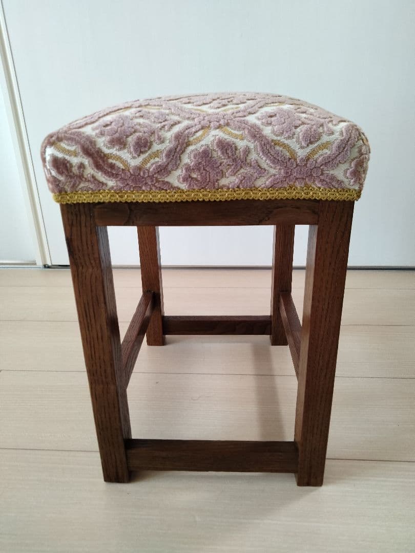 【張替未使用品】ベルギー生地金華山小さなの木製スツール