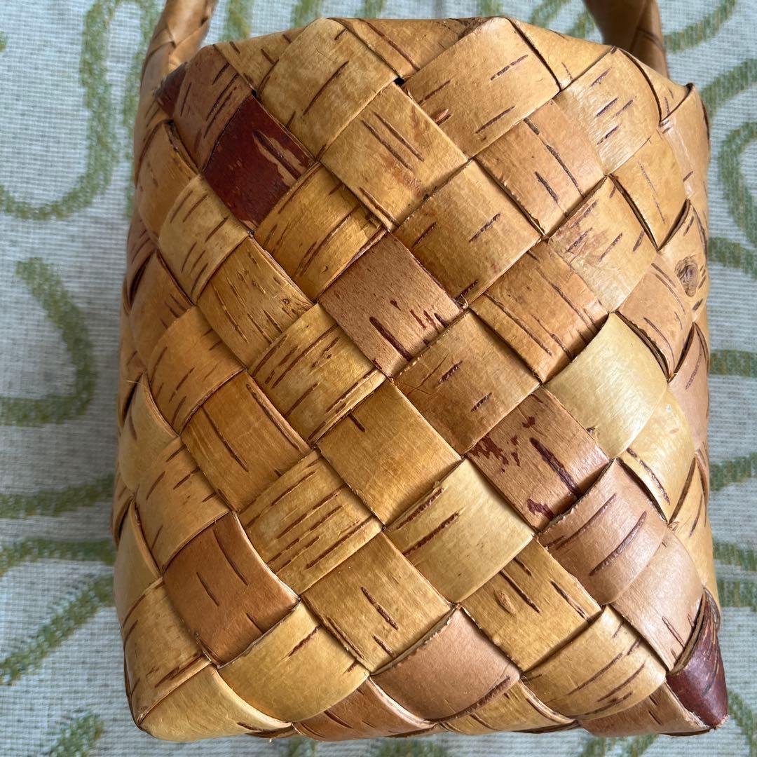 白樺かご 作家 ユーリ スイノカゴ 白樺細工