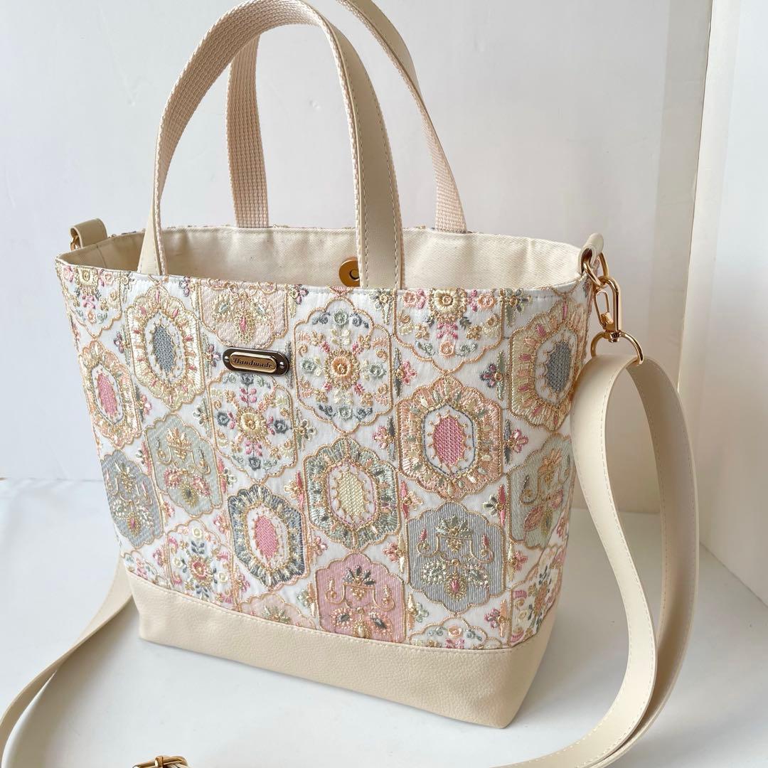 ユリドン　インド刺繍ゴールドオレンジ系と合皮　新サイズM 2wayトート