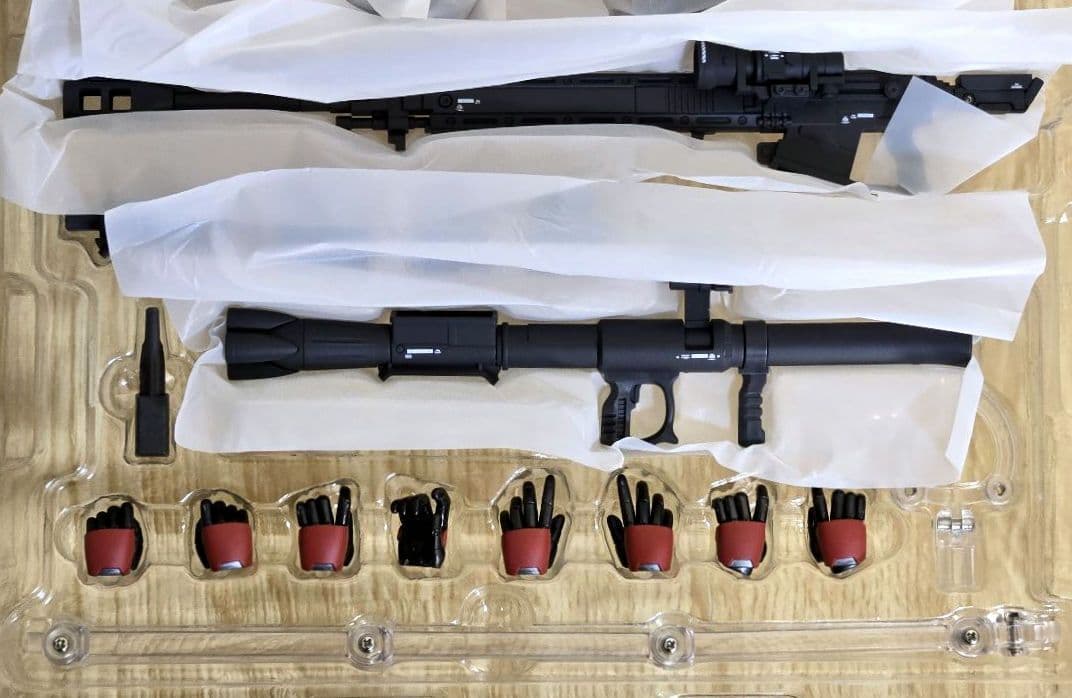 メタルコンポジット　MS-06R-1A　シャア専用高機動型ザクⅡ