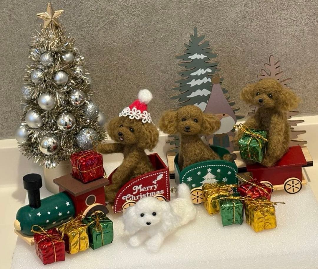 羊毛フェルト 毛糸 仲良しトイプードル クリスマスセット❣️