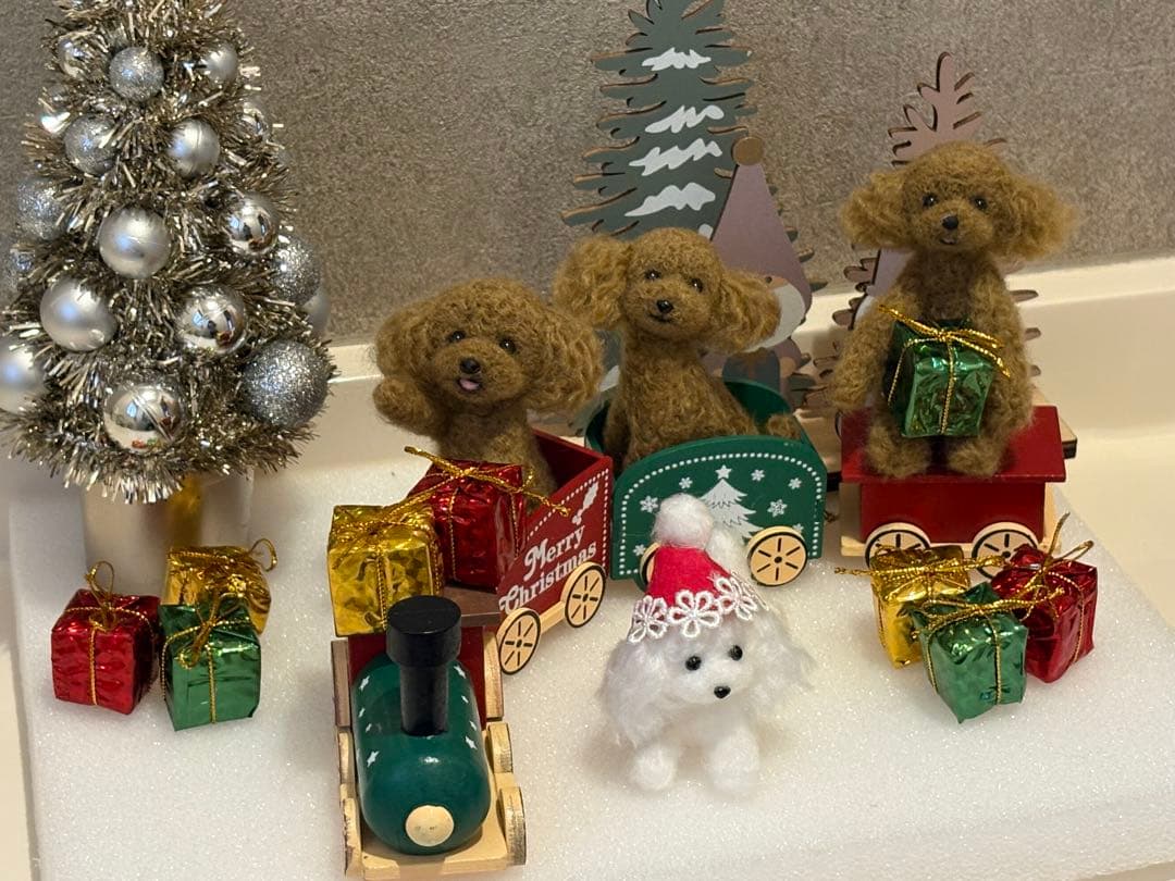 羊毛フェルト 毛糸 仲良しトイプードル クリスマスセット❣️