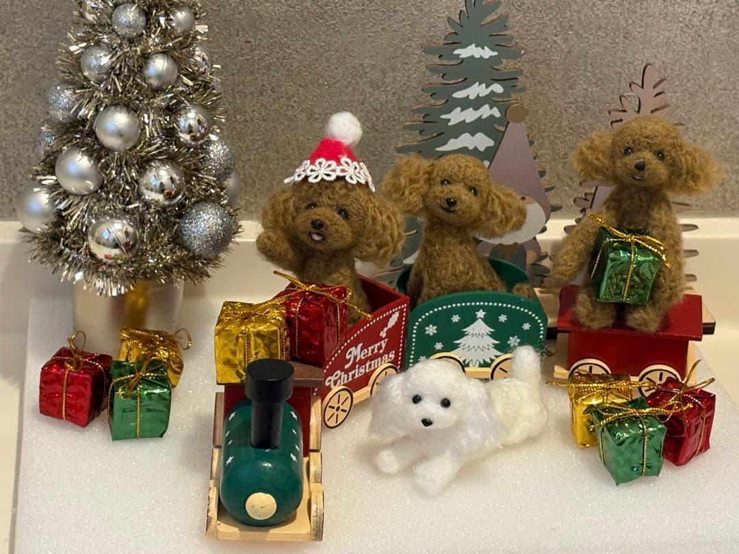 羊毛フェルト 毛糸 仲良しトイプードル クリスマスセット❣️