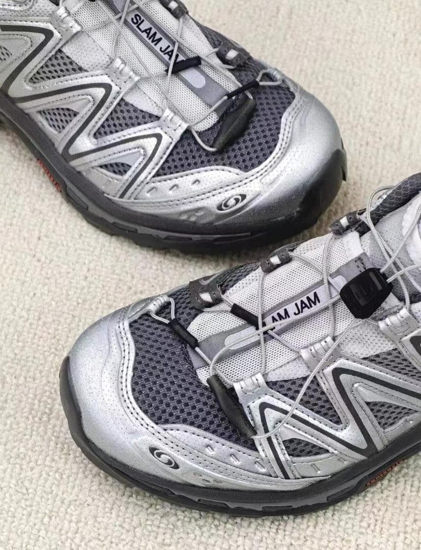 JAM XT-QUESTサロモン スニーカー