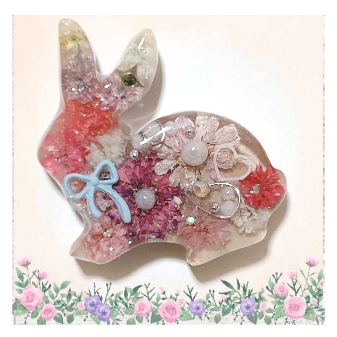 No 994❣️大人可愛いキラキラうさぎ型レジンヘアゴム❣️٩(๑❛ᴗ❛๑)۶❣️