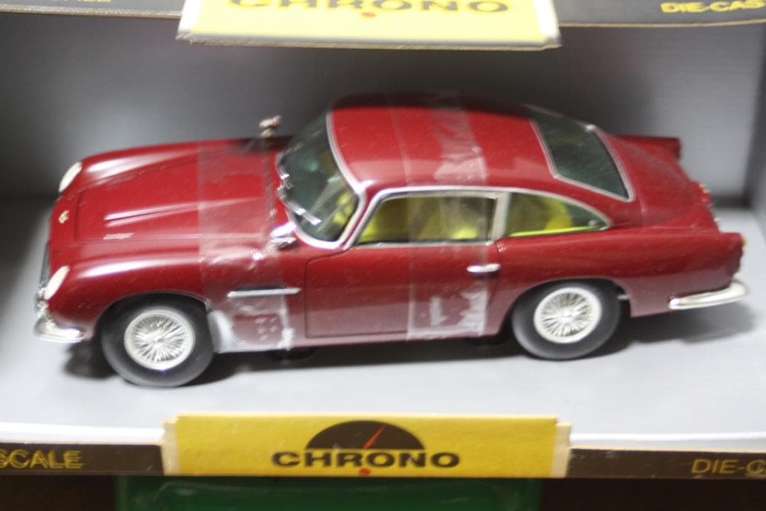 ミニカー 1/18 オートアート　アストマーチン　未使用箱難