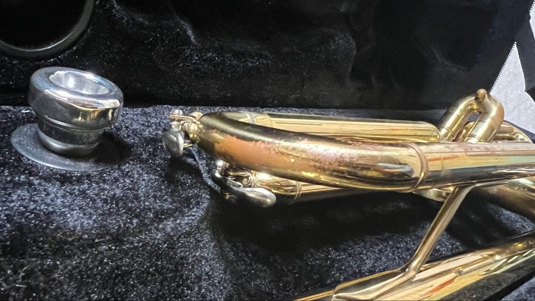 トランペット ゴールド 本体 ケース付き