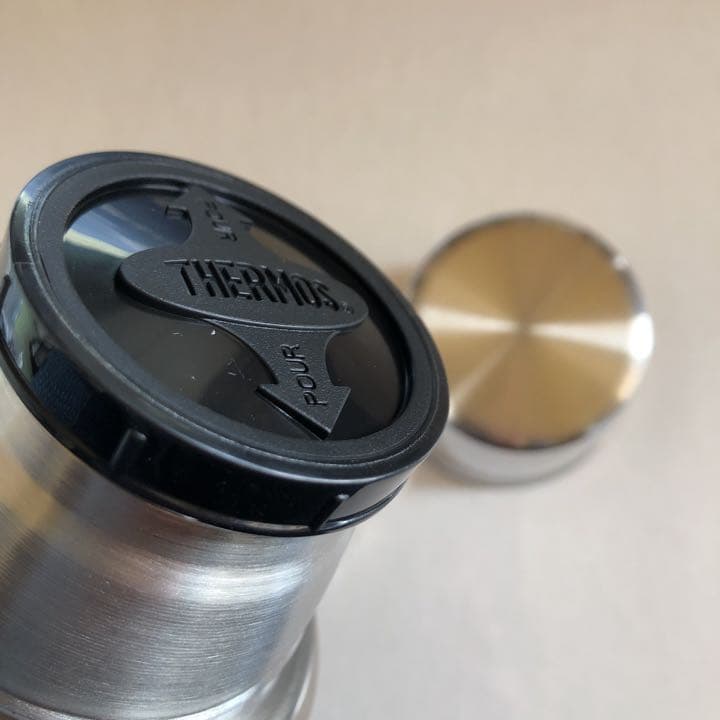 サーモス　THERMOS 魔法瓶　水筒　ボトル　470ml 新品未使用