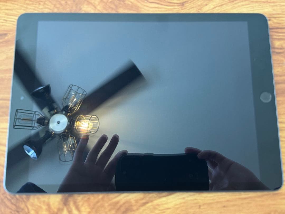 iPad 第7世代 32GB Wi-Fiモデル 【中古美品】