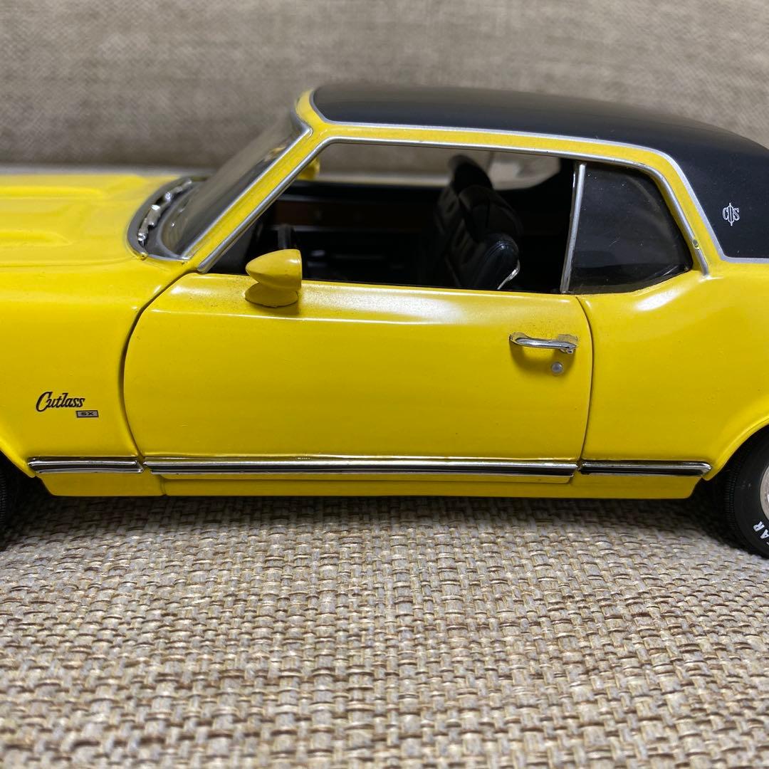 アーテルOldsmobile オールズモービル ミニカー 1/18 カトラス