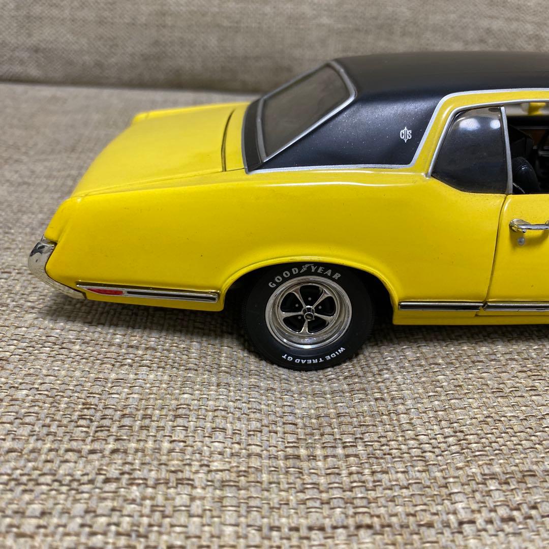 アーテルOldsmobile オールズモービル ミニカー 1/18 カトラス
