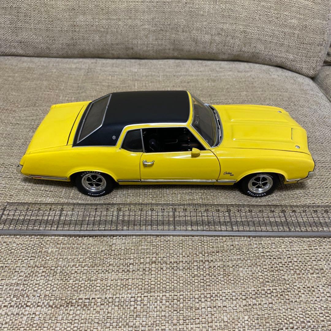 アーテルOldsmobile オールズモービル ミニカー 1/18 カトラス