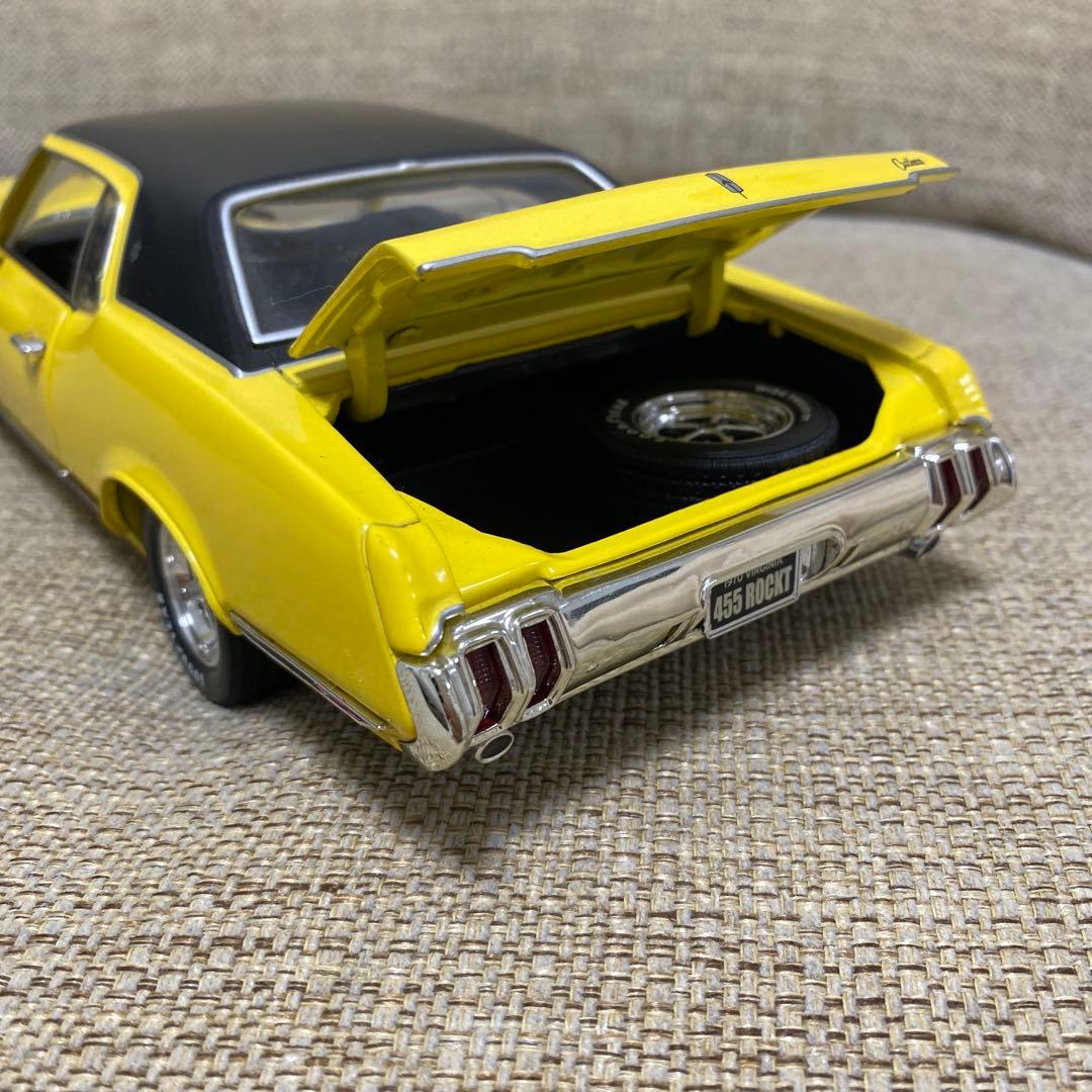 アーテルOldsmobile オールズモービル ミニカー 1/18 カトラス