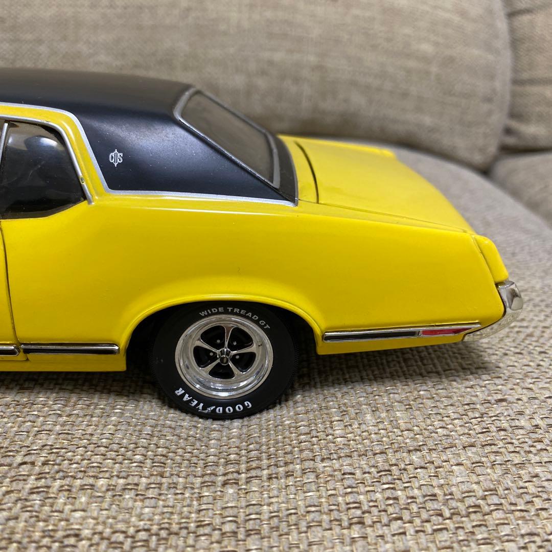 アーテルOldsmobile オールズモービル ミニカー 1/18 カトラス