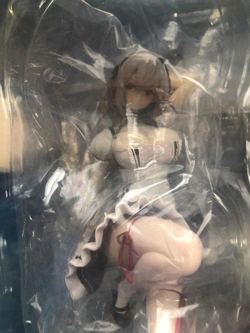 アズールレーン ダイドー級軽巡洋艦「シリアス」 箱あり1/8スケール 塗装済み