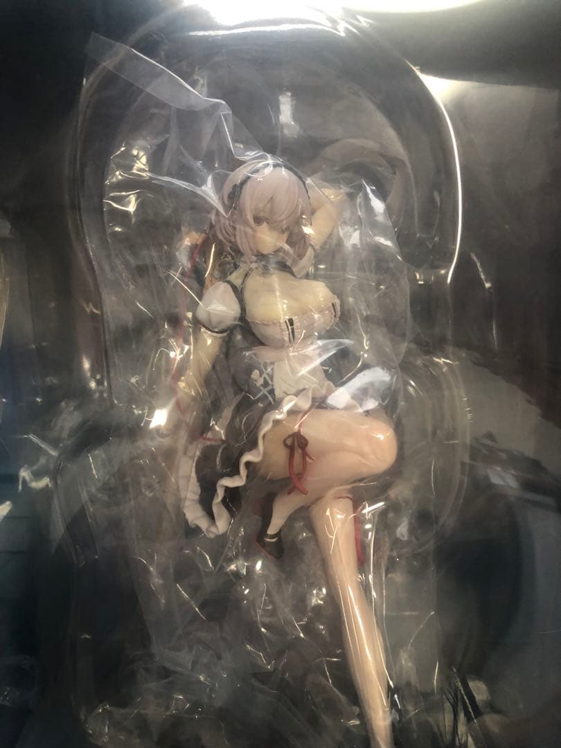 アズールレーン ダイドー級軽巡洋艦「シリアス」 箱あり1/8スケール 塗装済み