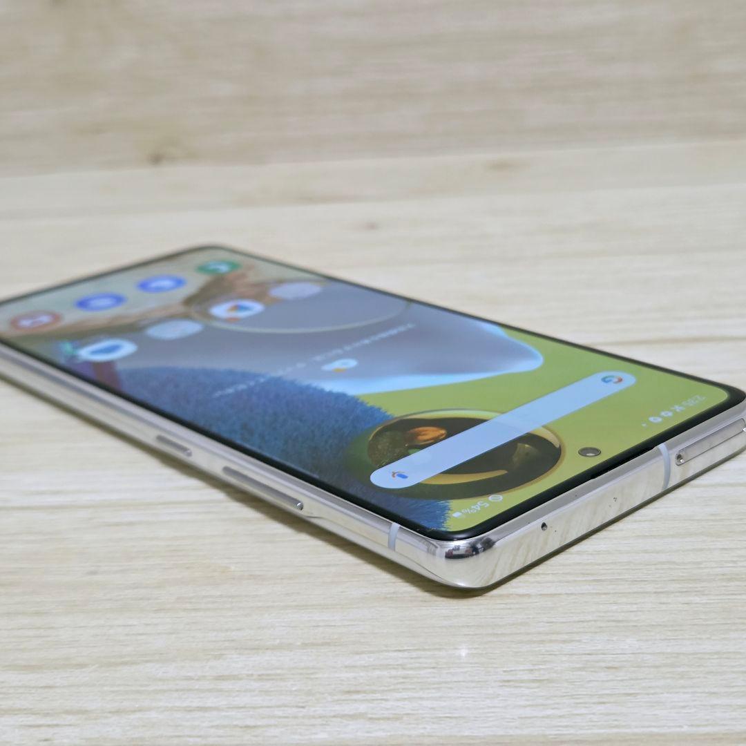 動作品【良好品】SIMフリー Galaxy A51 ホワイト au SCG07