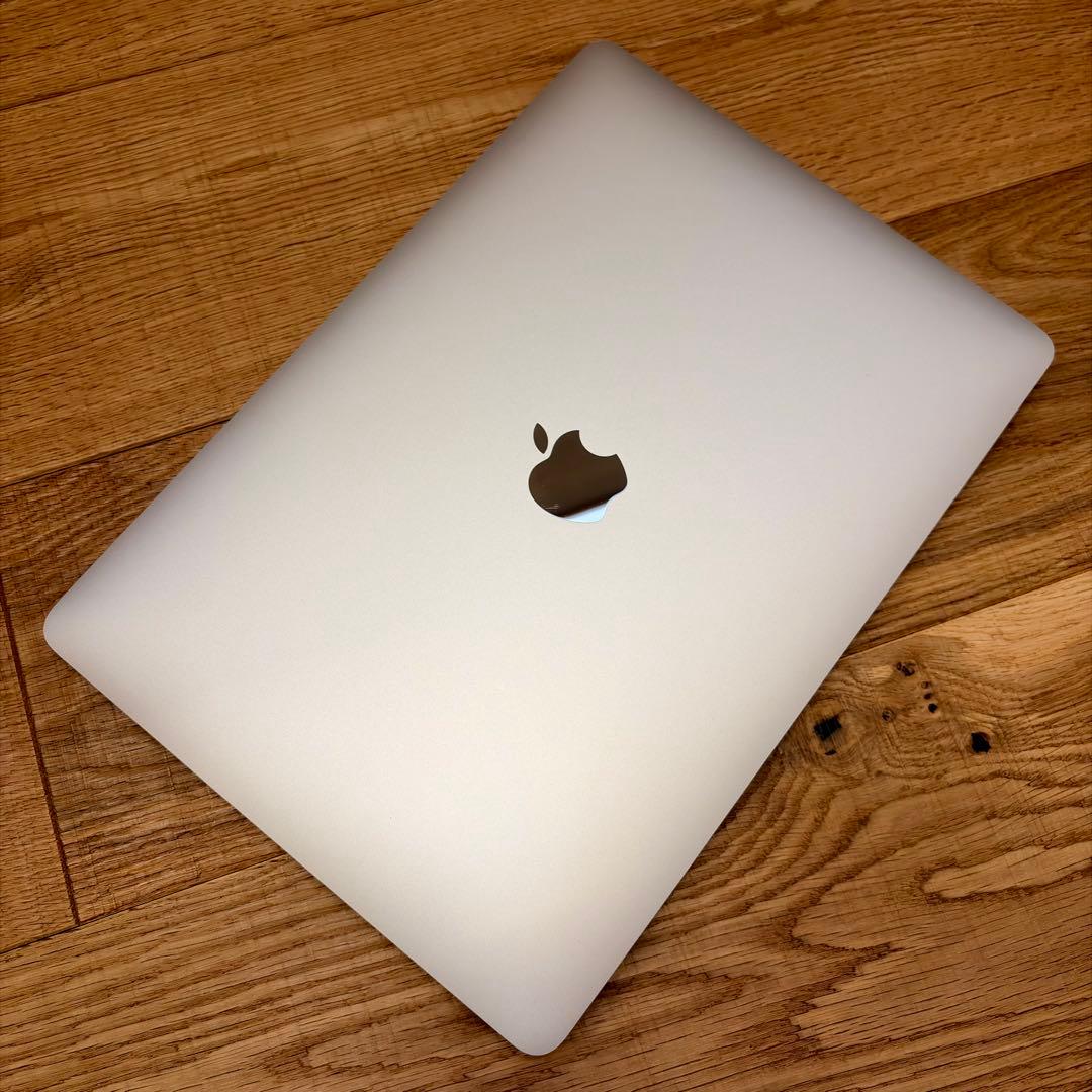 MacBook本体 MacBook Air (Retina, 13-inch, 2020)