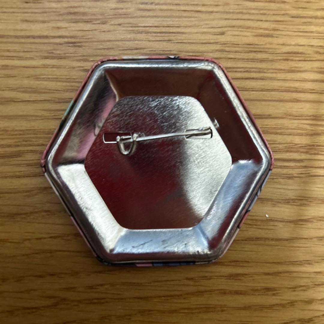 匿名配送 銀魂 一番カフェ 六角形缶バッジ 神威