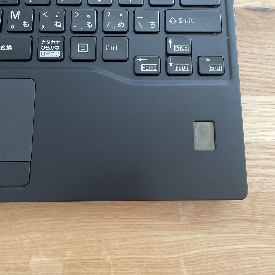 富士通 LIFEBOOK i5 第10世代 メモリ8B SSD256GB 軽量