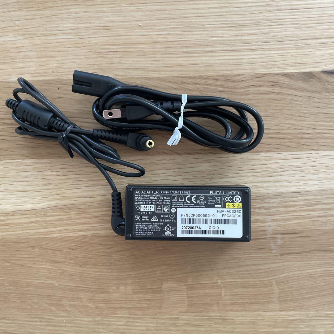 富士通 LIFEBOOK i5 第10世代 メモリ8B SSD256GB 軽量