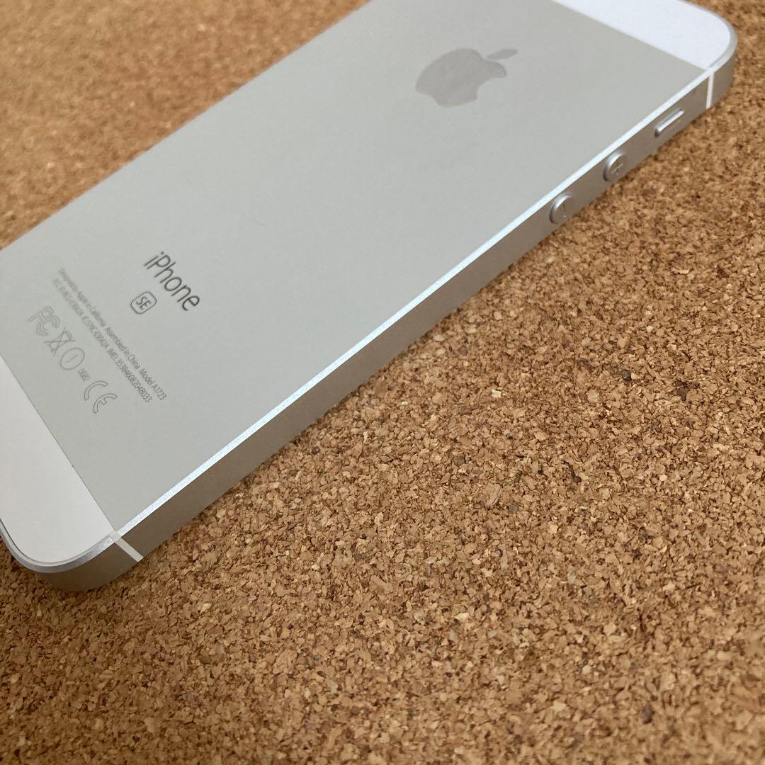 3824【早い者勝ち】美品☆電池最良好☆iPhoneSE 16GB SIMフリー