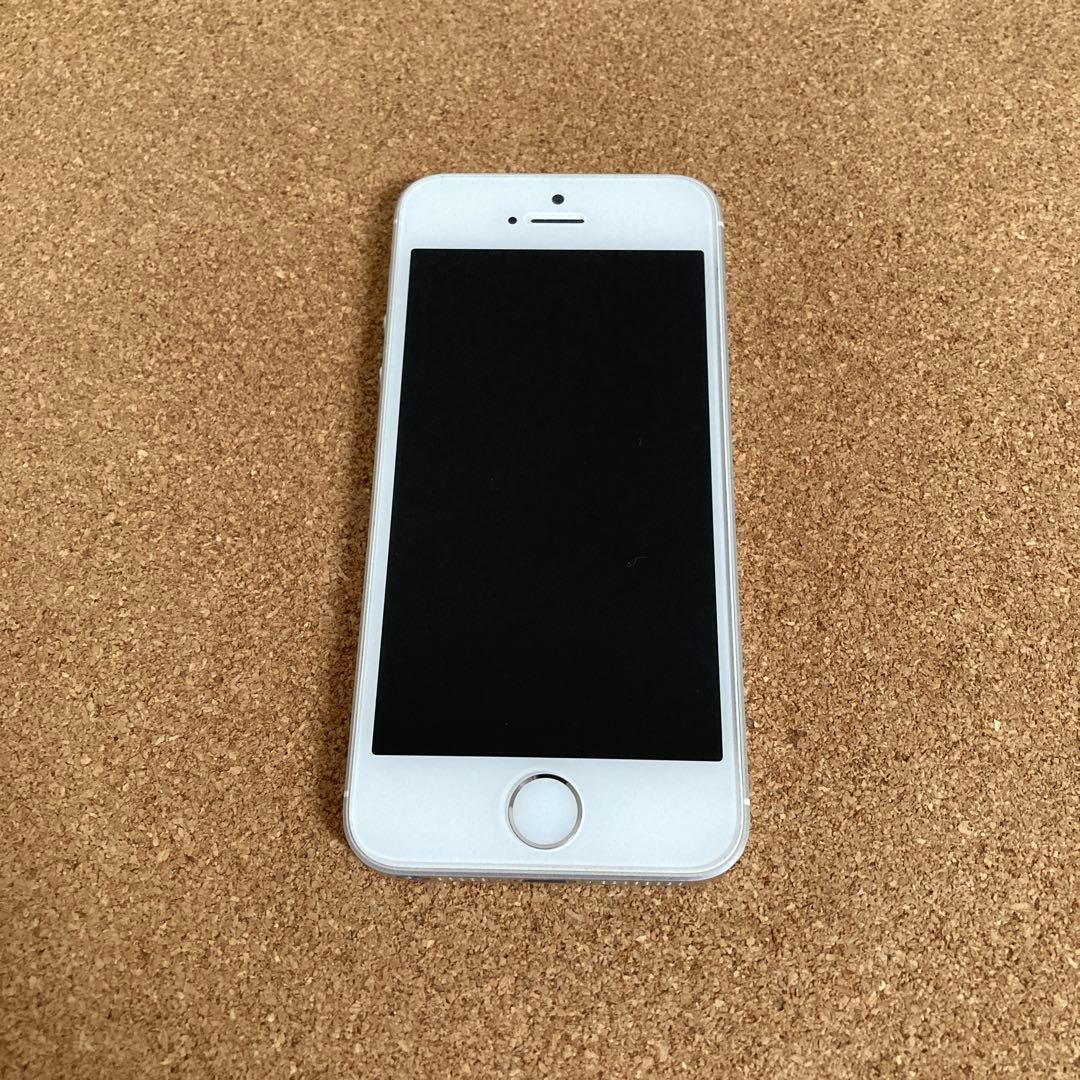 3824【早い者勝ち】美品☆電池最良好☆iPhoneSE 16GB SIMフリー