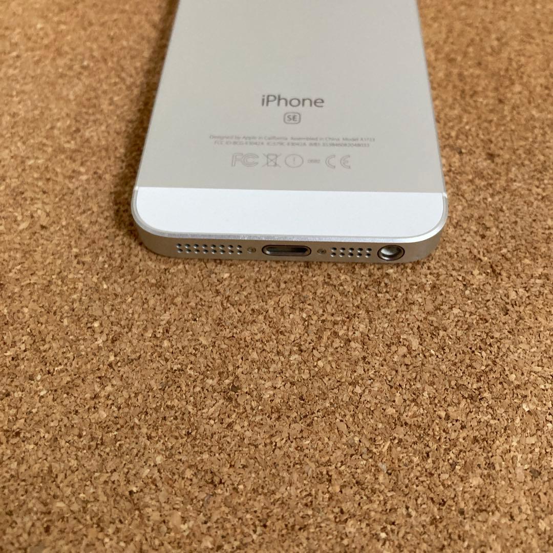3824【早い者勝ち】美品☆電池最良好☆iPhoneSE 16GB SIMフリー