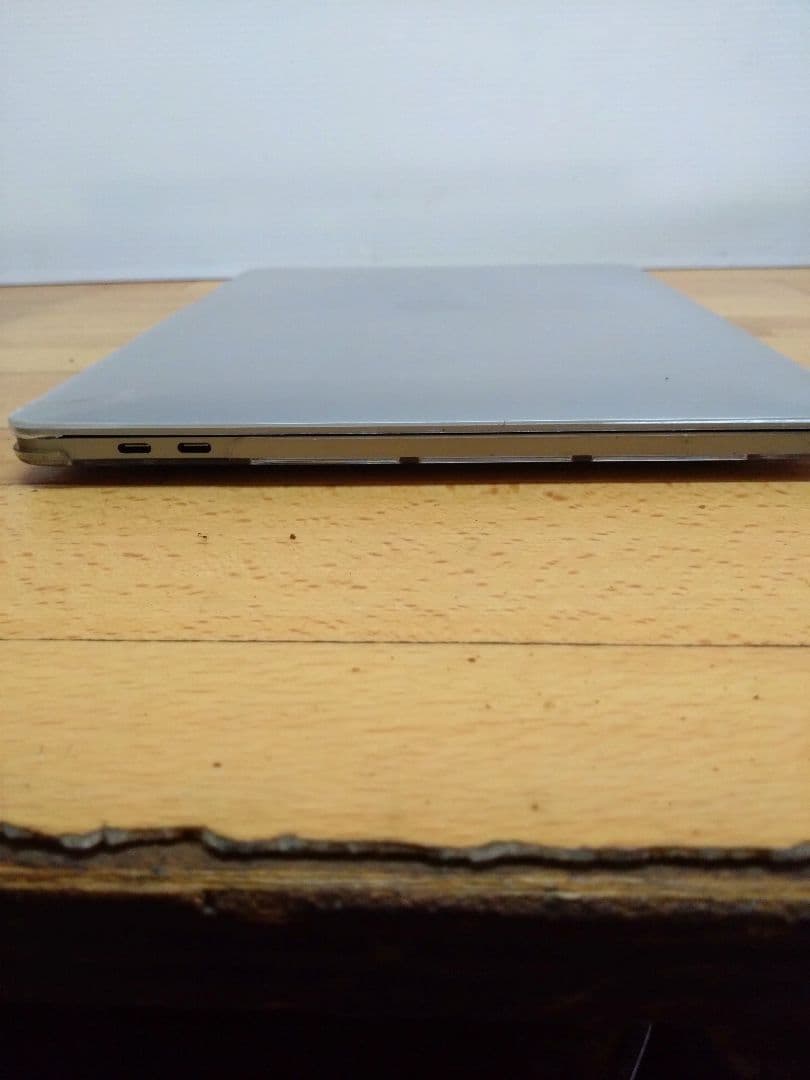 MacBook 充電器付き