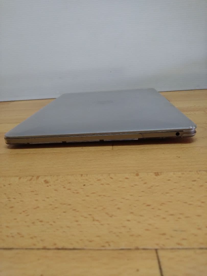 MacBook 充電器付き
