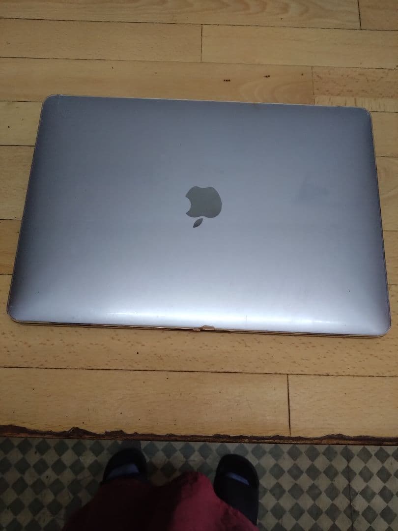 MacBook 充電器付き