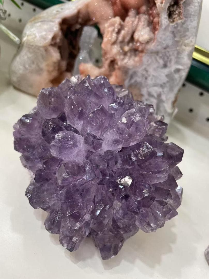 アメジスト ブラジル産　重さ688ｇ　 水晶クラスター