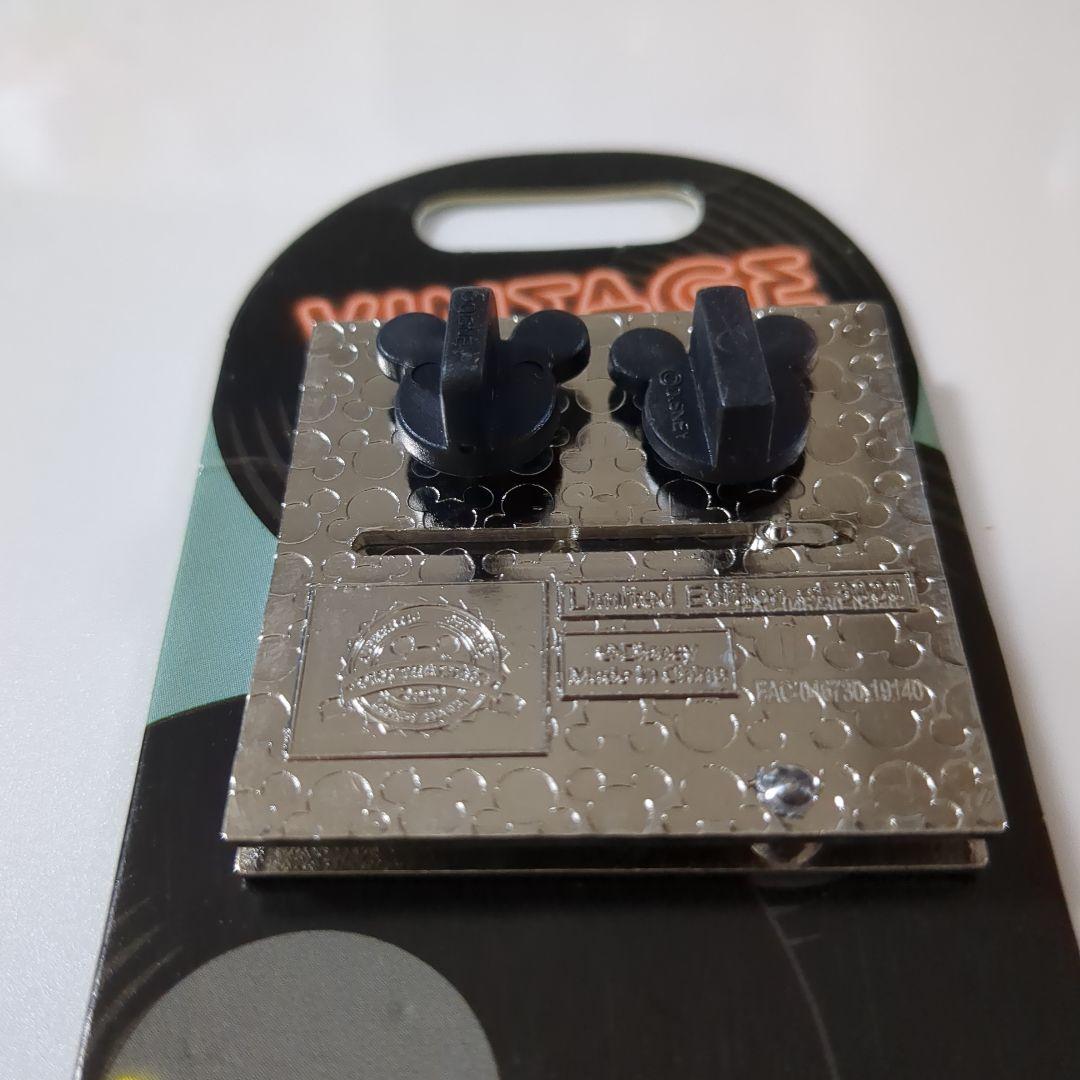 ディズニー 海外 アリス・イン・ワンダーランド ピンバッジ