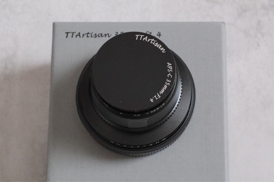 TTArtisan 35mm f/1.4 単焦点レンズ RFマウント