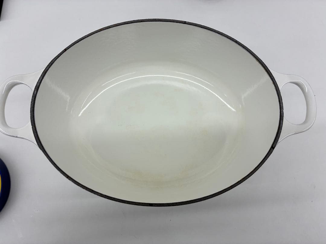 f*n様 LE CREUSET 両手鍋 ホワイト