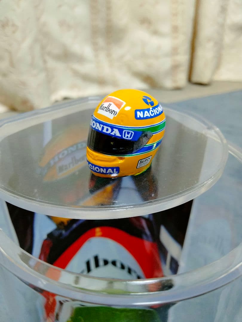 1/12 アイルトン・セナフィギュア ケース付き